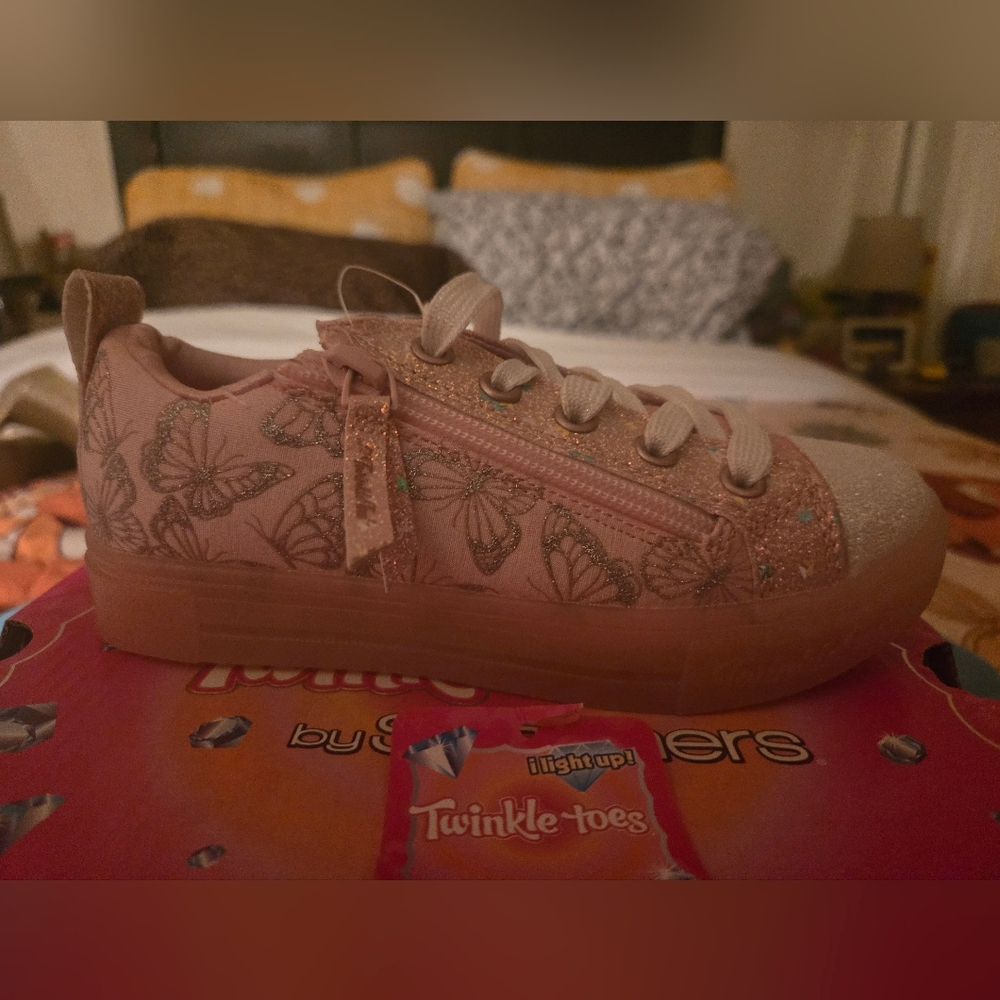 Sketchers girls light up sneakers